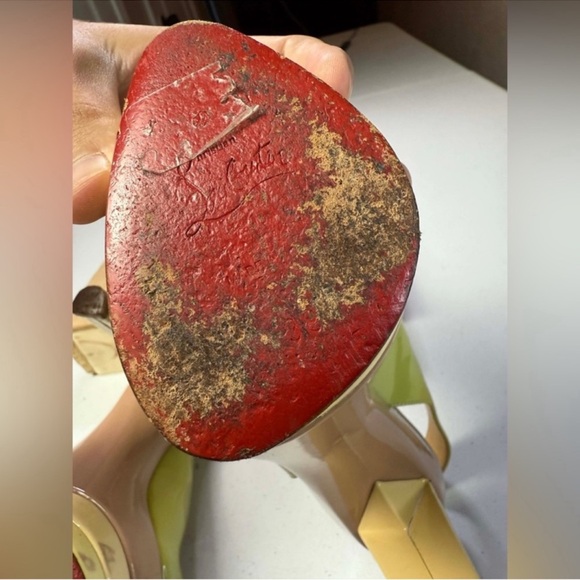 Christian Louboutin Patent Leather Red bottoms Platform Sandal Sz 38 / US 8 - Picture 4 of 12